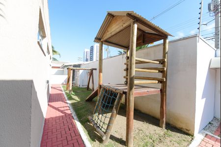 Apartamento para alugar com 120m², 2 quartos e sem vaga Apartamento para alugar com 120m², 2 quartos e sem vagaÁrea comum - Playground