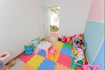 Apartamento para alugar com 120m², 2 quartos e sem vaga Apartamento para alugar com 120m², 2 quartos e sem vagaÁrea comum - Brinquedoteca