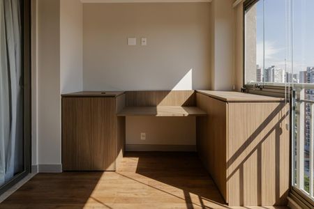 Sacada de kitnet/studio para alugar com 1 quarto, 32m² em Indianópolis, São Paulo