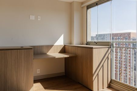 Studio para alugar com 32m², 1 quarto e sem vaga Studio para alugar com 32m², 1 quarto e sem vagaSacada