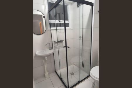 Banheiro de apartamento para alugar com 2 quartos, 51m² em Jardim Topazio, São José dos Campos
