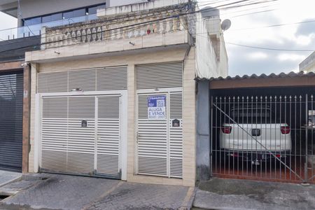 Casa para alugar com 50m², 1 quarto e sem vaga Casa para alugar com 50m², 1 quarto e sem vagaFachada