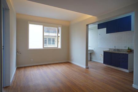 Sala  de apartamento para alugar com 1 quarto, 42m² em Floresta, Porto Alegre