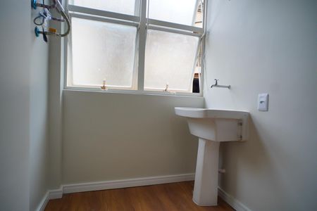 Área de serviço de apartamento para alugar com 1 quarto, 42m² em Floresta, Porto Alegre