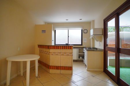 Apartamento para alugar com 42m², 1 quarto e sem vaga Apartamento para alugar com 42m², 1 quarto e sem vagaÁrea comum - Salão de festas