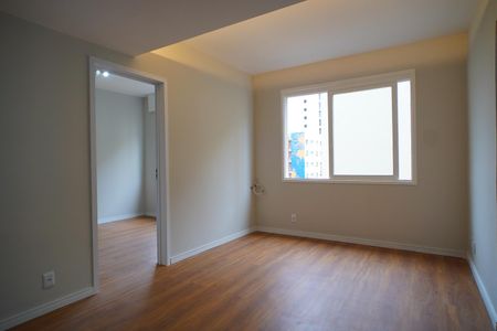 Sala de apartamento para alugar com 1 quarto, 42m² em Floresta, Porto Alegre