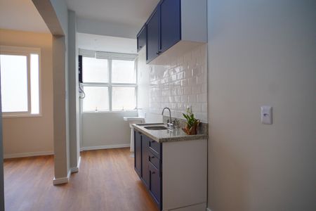 Cozinha  de apartamento para alugar com 1 quarto, 42m² em Floresta, Porto Alegre