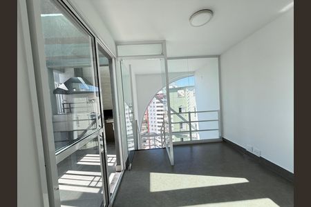 Apartamento à venda com 138m², 3 quartos e 2 vagas Apartamento à venda com 138m², 3 quartos e 2 vagasSala 2