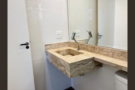 Apartamento à venda com 138m², 3 quartos e 2 vagas Apartamento à venda com 138m², 3 quartos e 2 vagasBanheiro