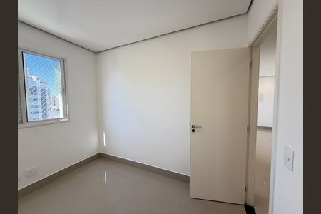 Apartamento à venda com 138m², 3 quartos e 2 vagas Apartamento à venda com 138m², 3 quartos e 2 vagasQuarto 2