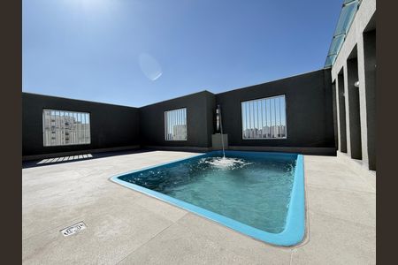 Apartamento à venda com 138m², 3 quartos e 2 vagas Apartamento à venda com 138m², 3 quartos e 2 vagasPiscina