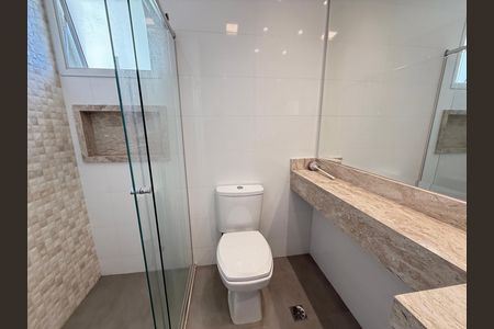 Apartamento à venda com 138m², 3 quartos e 2 vagas Apartamento à venda com 138m², 3 quartos e 2 vagasBanheiro da Suíte