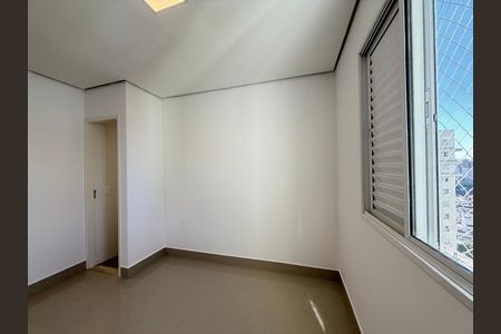 Apartamento à venda com 138m², 3 quartos e 2 vagas Apartamento à venda com 138m², 3 quartos e 2 vagassuite