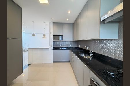 Apartamento à venda com 138m², 3 quartos e 2 vagas Apartamento à venda com 138m², 3 quartos e 2 vagasCozinha