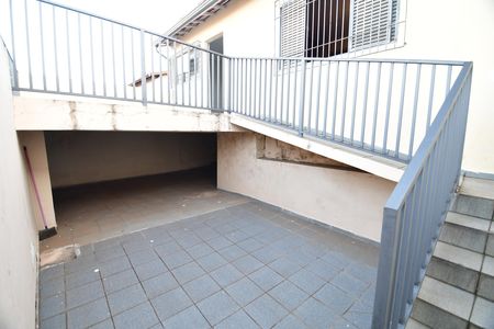 Garagem de casa à venda com 2 quartos, 115m² em Vila Miguel Vicente Cury, Campinas