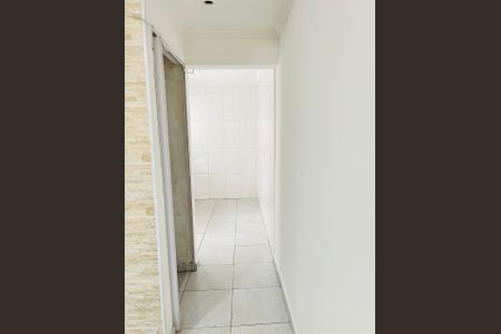 Casa à venda com 67m², 2 quartos e 1 vaga Casa à venda com 67m², 2 quartos e 1 vagaCorredor