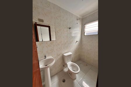 Casa à venda com 67m², 2 quartos e 1 vaga Casa à venda com 67m², 2 quartos e 1 vagaBanheiro