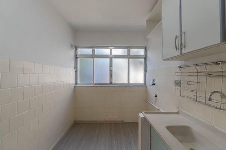 Cozinha de apartamento para alugar com 1 quarto, 36m² em Bela Vista, São Paulo