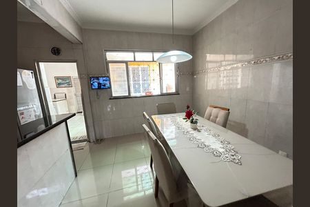 Copa de casa para alugar com 4 quartos, 210m² em Anchieta, Nilópolis