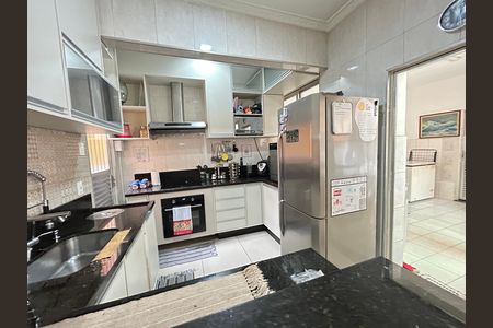 Casa para alugar com 210m², 4 quartos e 1 vagaCozinha