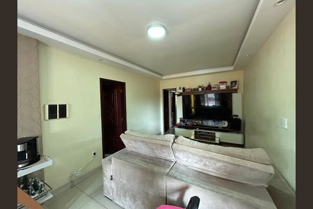 Casa para alugar com 4 quartos, 210m² em Anchieta, Nilópolis