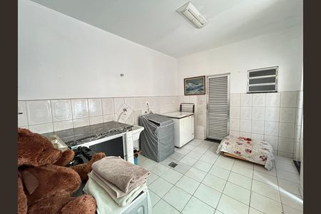 Área de Serviço de casa para alugar com 4 quartos, 210m² em Anchieta, Nilópolis