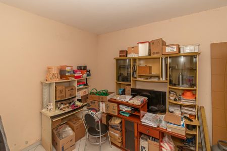 Casa à venda com 350m², 5 quartos e 12 vagas Casa à venda com 350m², 5 quartos e 12 vagasQuarto 5