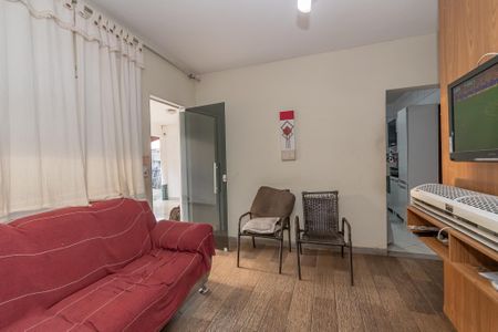 Casa à venda com 350m², 5 quartos e 12 vagas Casa à venda com 350m², 5 quartos e 12 vagasSala de Estar