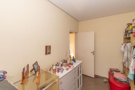 Casa à venda com 350m², 5 quartos e 12 vagas Casa à venda com 350m², 5 quartos e 12 vagasQuarto 4