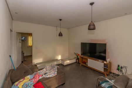 Casa à venda com 350m², 5 quartos e 12 vagas Casa à venda com 350m², 5 quartos e 12 vagasSala de TV