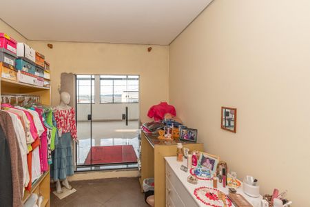 Casa à venda com 350m², 5 quartos e 12 vagas Casa à venda com 350m², 5 quartos e 12 vagasQuarto 4