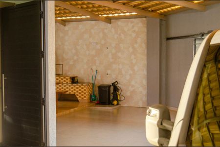 Casa à venda com 300m², 6 quartos e sem vagaGaragem