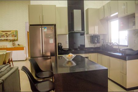 Cozinha de casa à venda com 6 quartos, 300m² em Residencial Recanto do Bosque, Goiânia