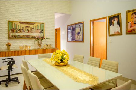 Casa à venda com 300m², 6 quartos e sem vagaSala de Jantar