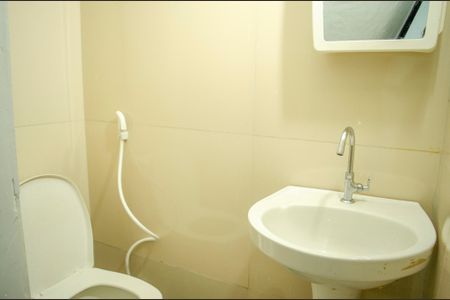 Casa à venda com 300m², 6 quartos e sem vagaLavabo