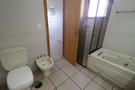 Apartamento para alugar com 172m², 4 quartos e 3 vagasBanheiro da Suíte