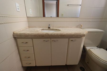 Banheiro da Suíte 2 de apartamento para alugar com 4 quartos, 172m² em Jardim America, Ribeirão Preto