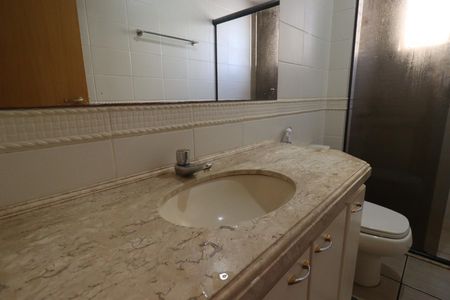 Apartamento para alugar com 172m², 4 quartos e 3 vagasBanheiro da Suíte 3