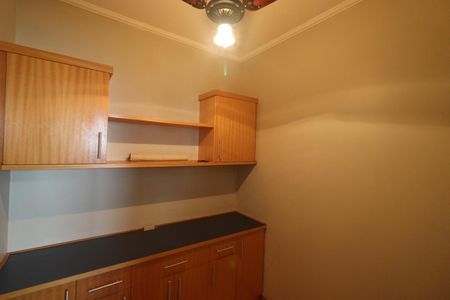 Apartamento para alugar com 172m², 4 quartos e 3 vagasQuarto de Serviço
