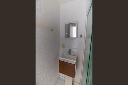 Banheiro de apartamento para alugar com 2 quartos, 50m² em Maria Paula, Niterói