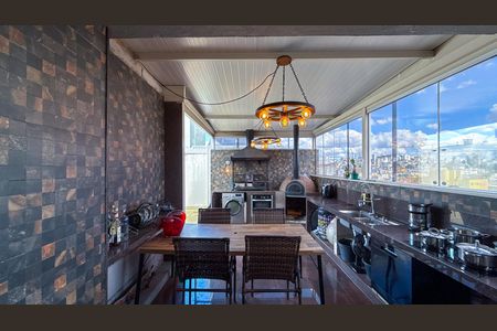 Apartamento à venda com 156m², 3 quartos e 3 vagas Apartamento à venda com 156m², 3 quartos e 3 vagasEspaço Gourmet