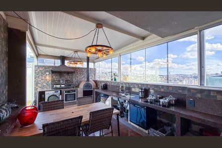 Apartamento à venda com 156m², 3 quartos e 3 vagas Apartamento à venda com 156m², 3 quartos e 3 vagasEspaço Gourmet