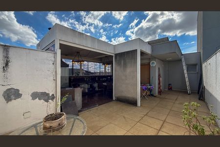 Apartamento à venda com 156m², 3 quartos e 3 vagas Apartamento à venda com 156m², 3 quartos e 3 vagasTerraço