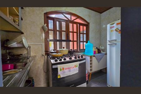 Casa para alugar com 165m², 2 quartos e 1 vaga Casa para alugar com 165m², 2 quartos e 1 vagaCozinha