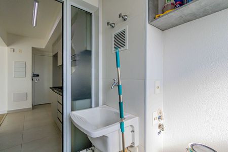 Apartamento para alugar com 105m², 3 quartos e 2 vagas Apartamento para alugar com 105m², 3 quartos e 2 vagasLavanderia