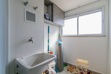 Apartamento para alugar com 105m², 3 quartos e 2 vagas Apartamento para alugar com 105m², 3 quartos e 2 vagasLavanderia