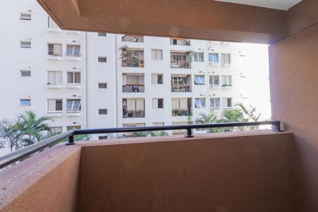 Apartamento à venda com 30m², 1 quarto e sem vaga Apartamento à venda com 30m², 1 quarto e sem vagaSacada