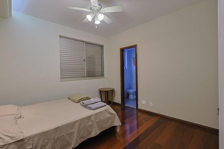 Apartamento à venda com 4 quartos, 180m² em Carmo, Belo Horizonte