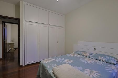 Apartamento à venda com 4 quartos, 180m² em Carmo, Belo Horizonte