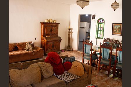 Casa para alugar com 80m², 2 quartos e 1 vaga